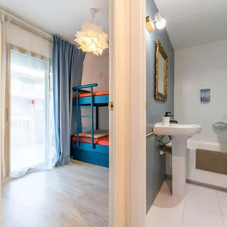Luxury Pool Wifi Ac Apartment *